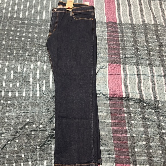 Levi’s 514 Straight Jeans - Picture 3 of 8